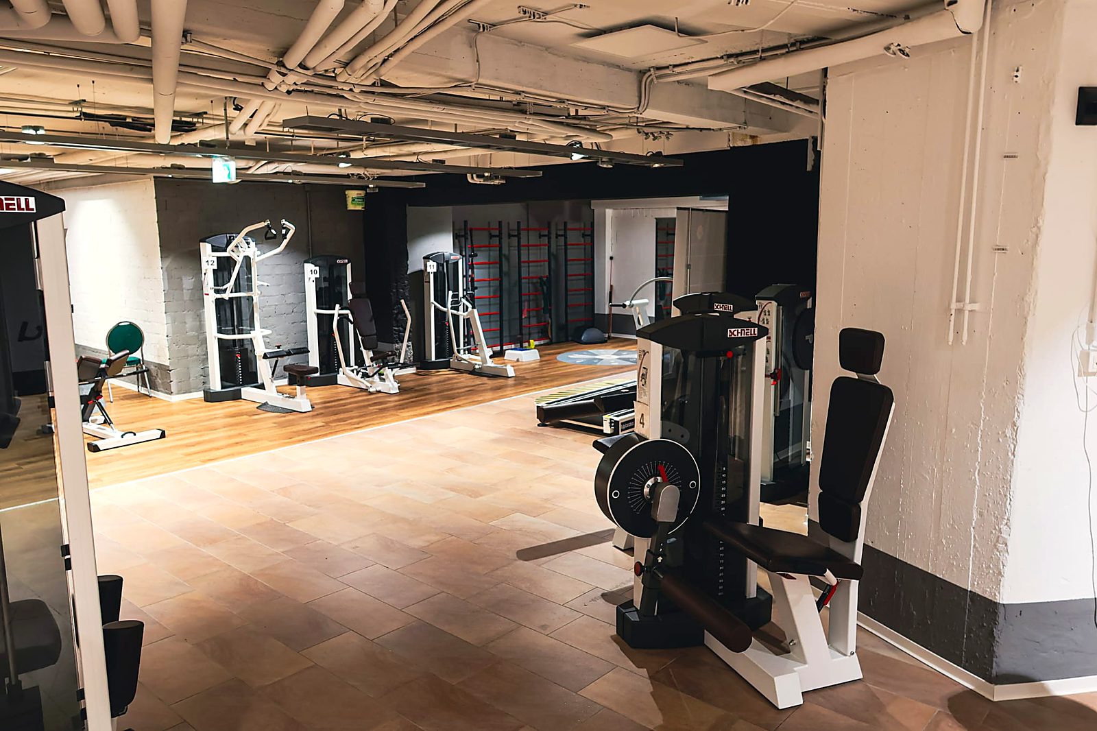 Medizinisches Trainingszentrum von AMILU in Oberursel mit Therapiegeräten